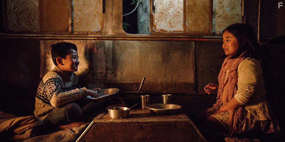 Pahuna: The Little Visitors (2017)