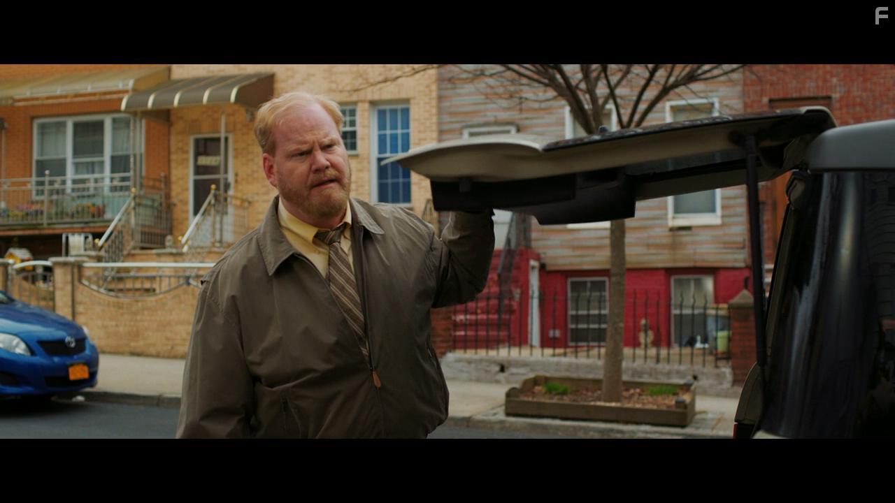 Возвышаясь над тенью