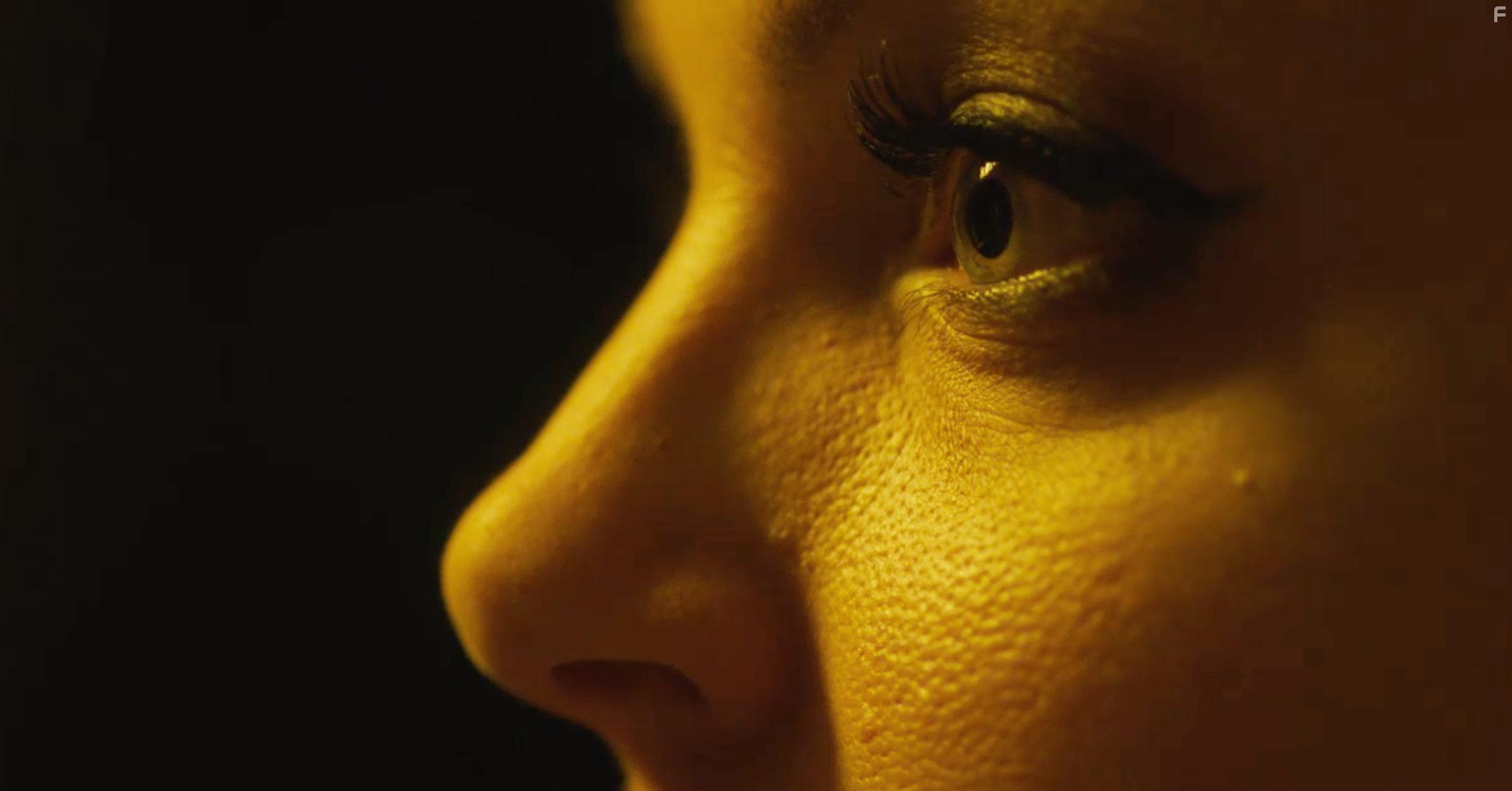 Clare Kramer in Dark/Web (2019)