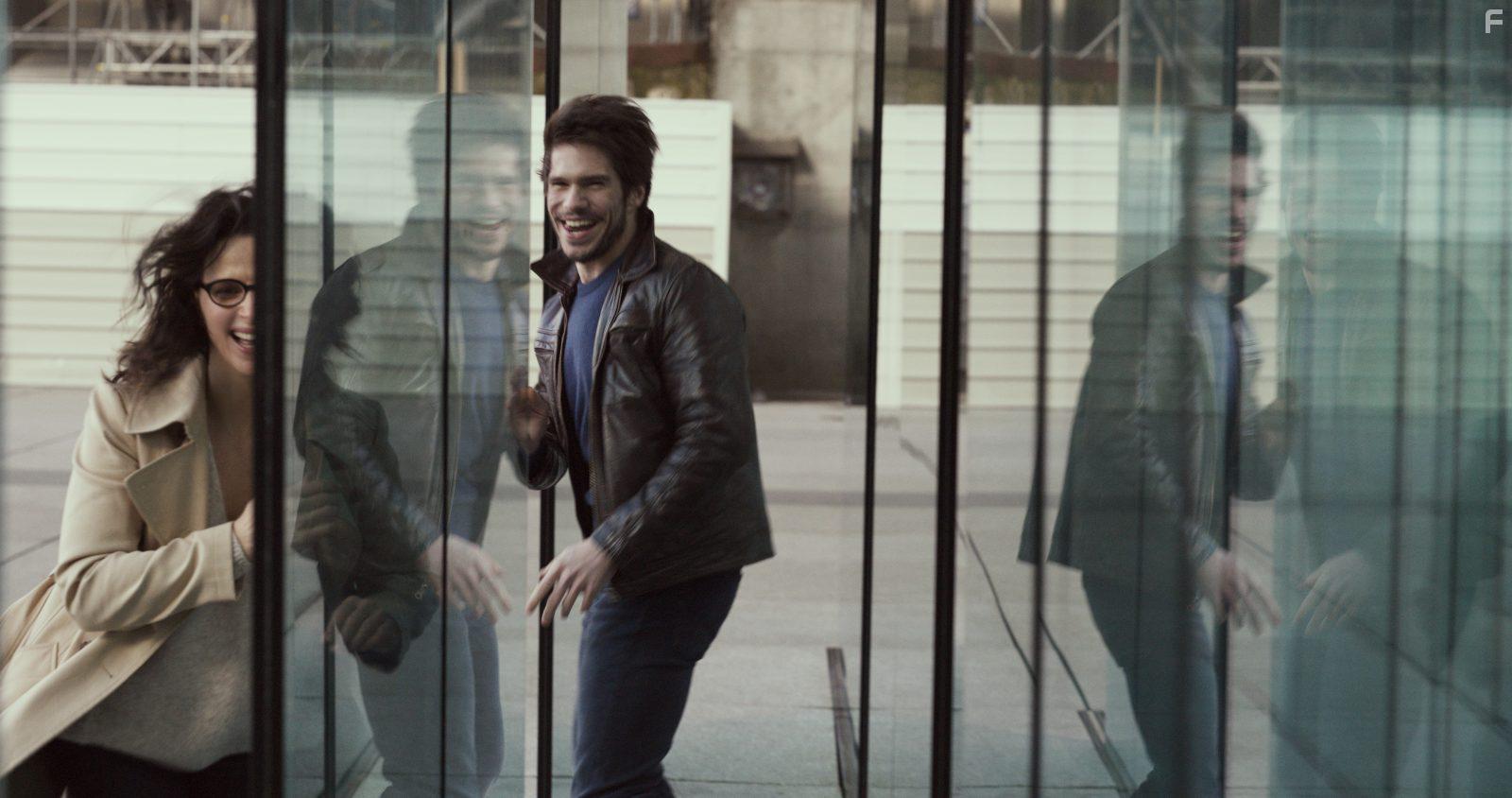 Juliette Binoche and Franois Civil in Celle que vous croyez (2019)