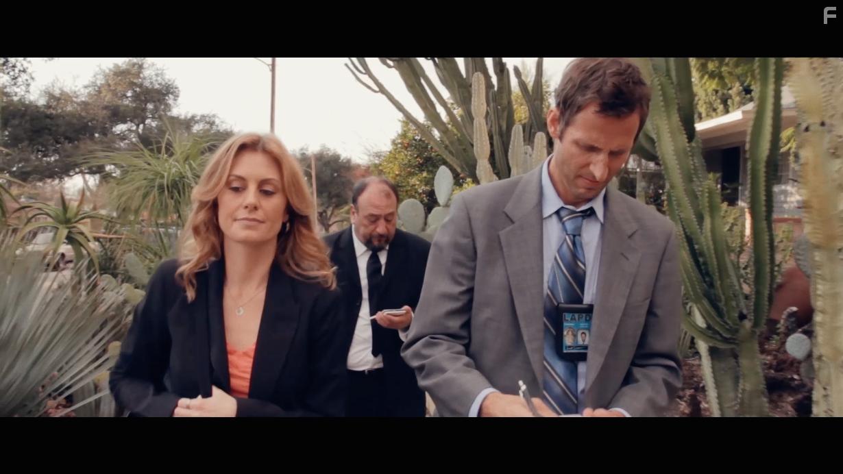 Miguel Prez, Amber Waller, and Sam Rodd in The Ascent (2017)