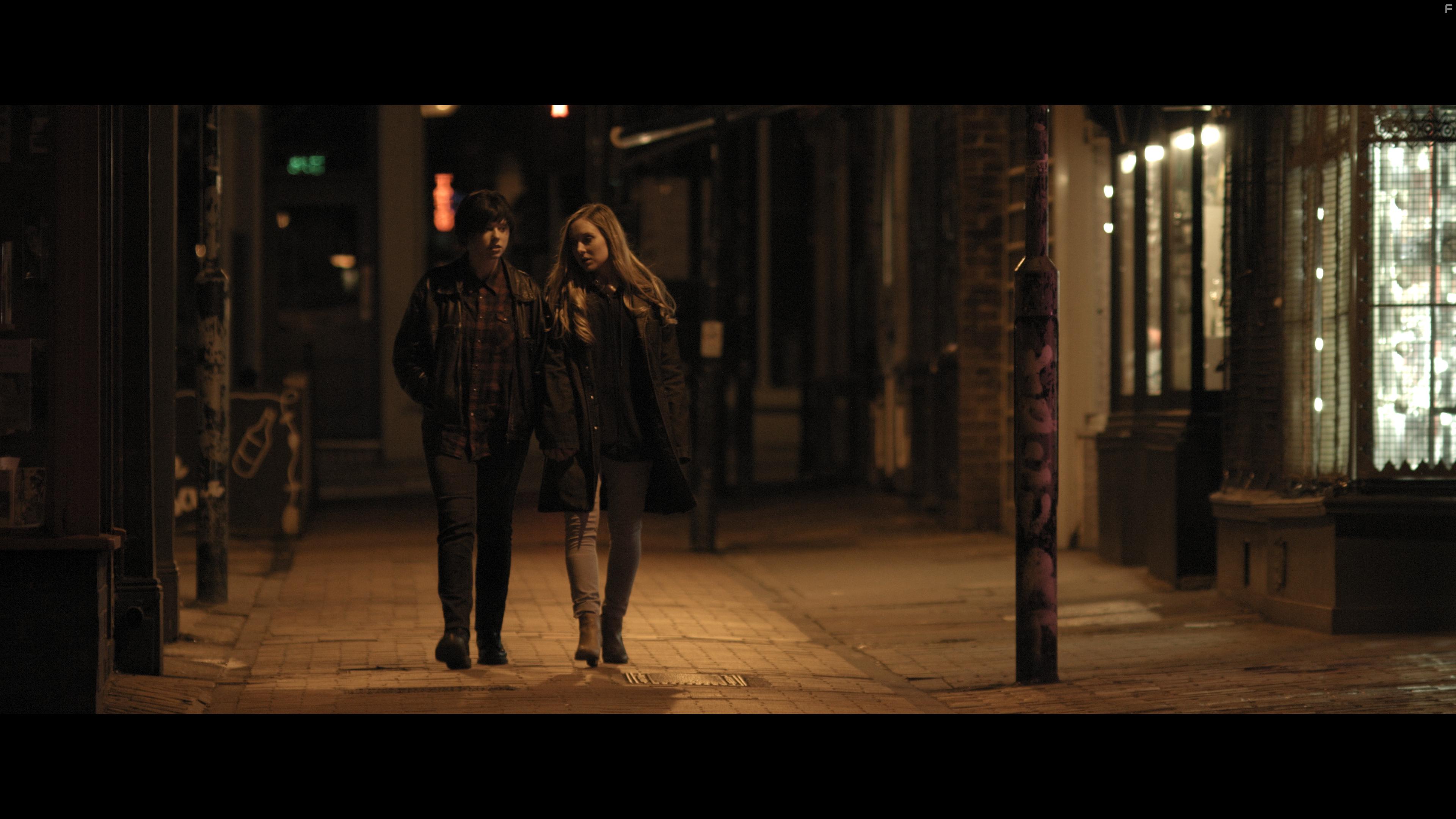 Faye Sewell and Jodie Hirst in Cat Skin (2017)