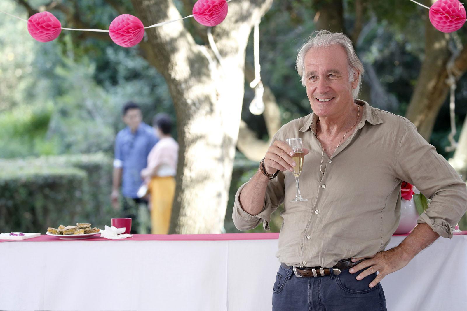 Bernard Le Coq in Qui m'aime me suive! (2019)