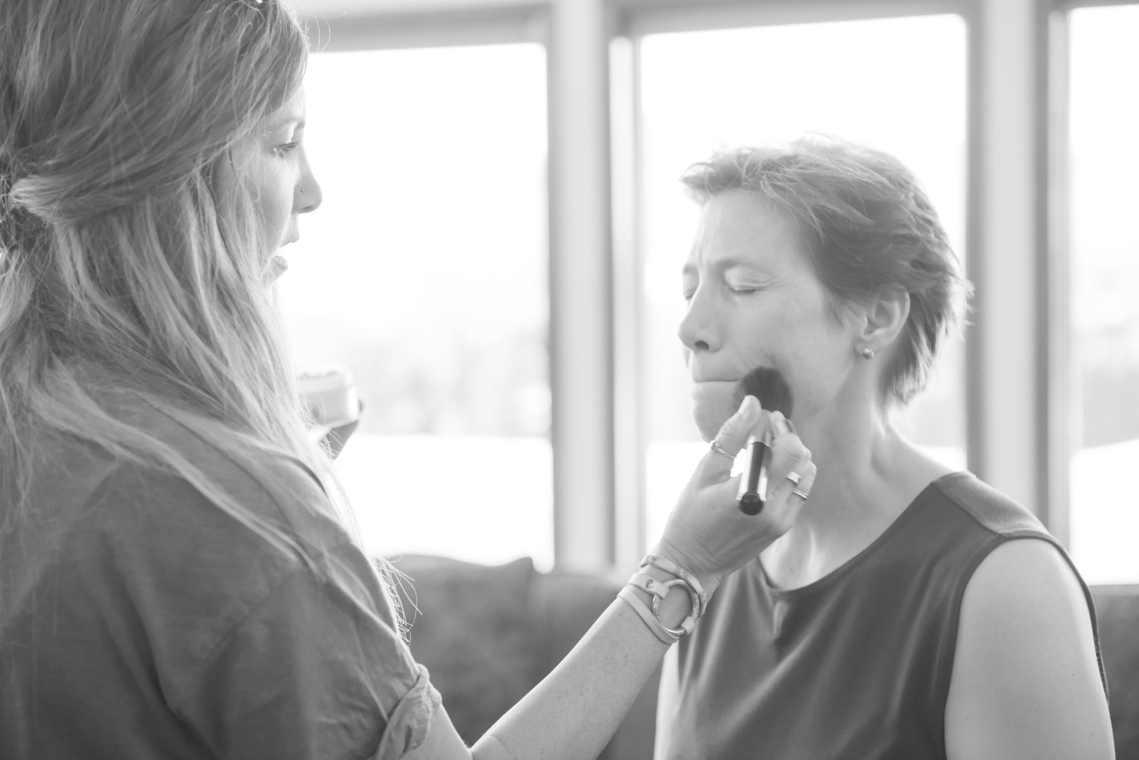 Katherine Hervey and Patricia Isenberg in Hayflick Limit (2017)