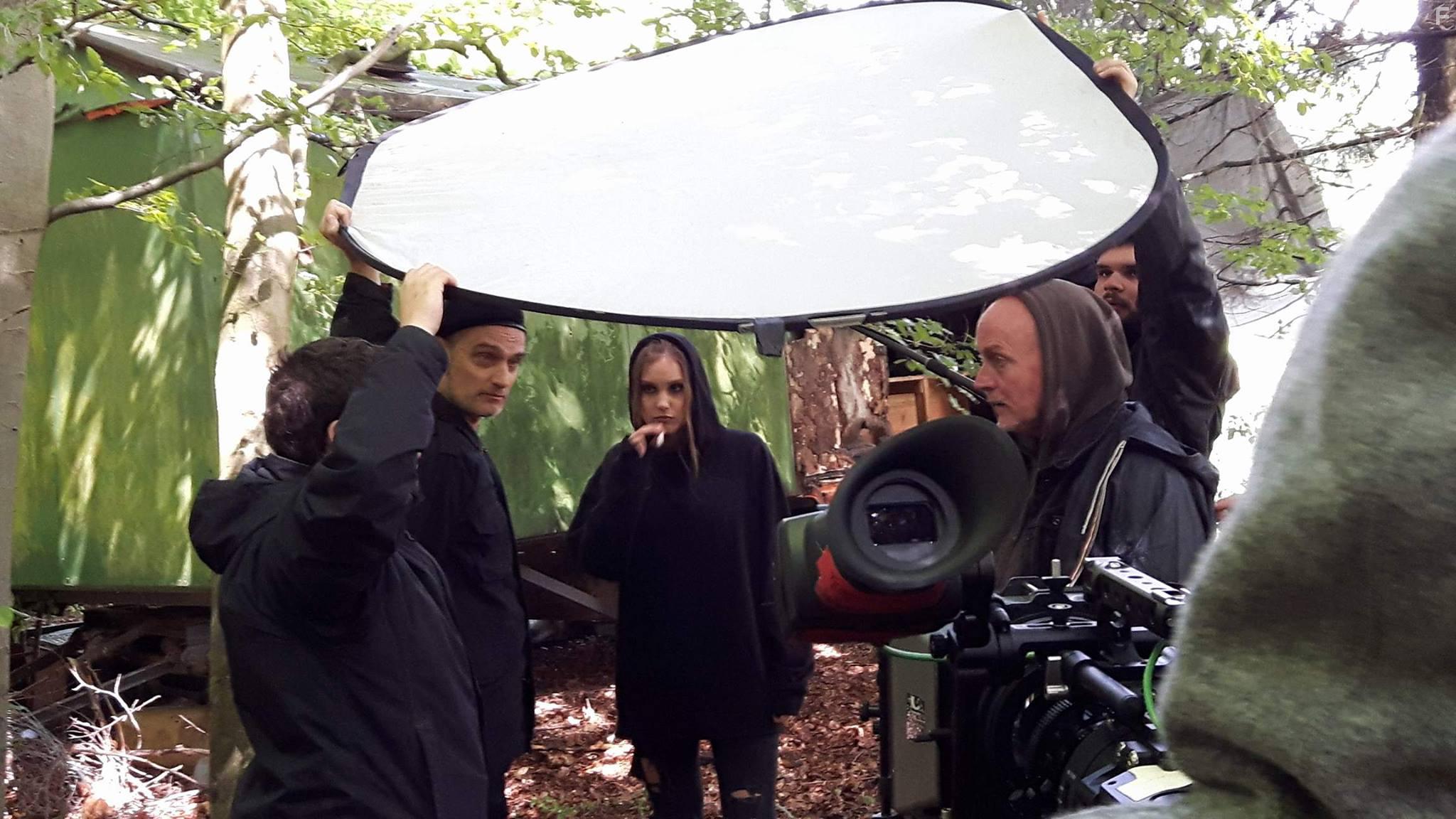 Anatole Taubman and Maja-Celin Probst in 3 Lives (2019)