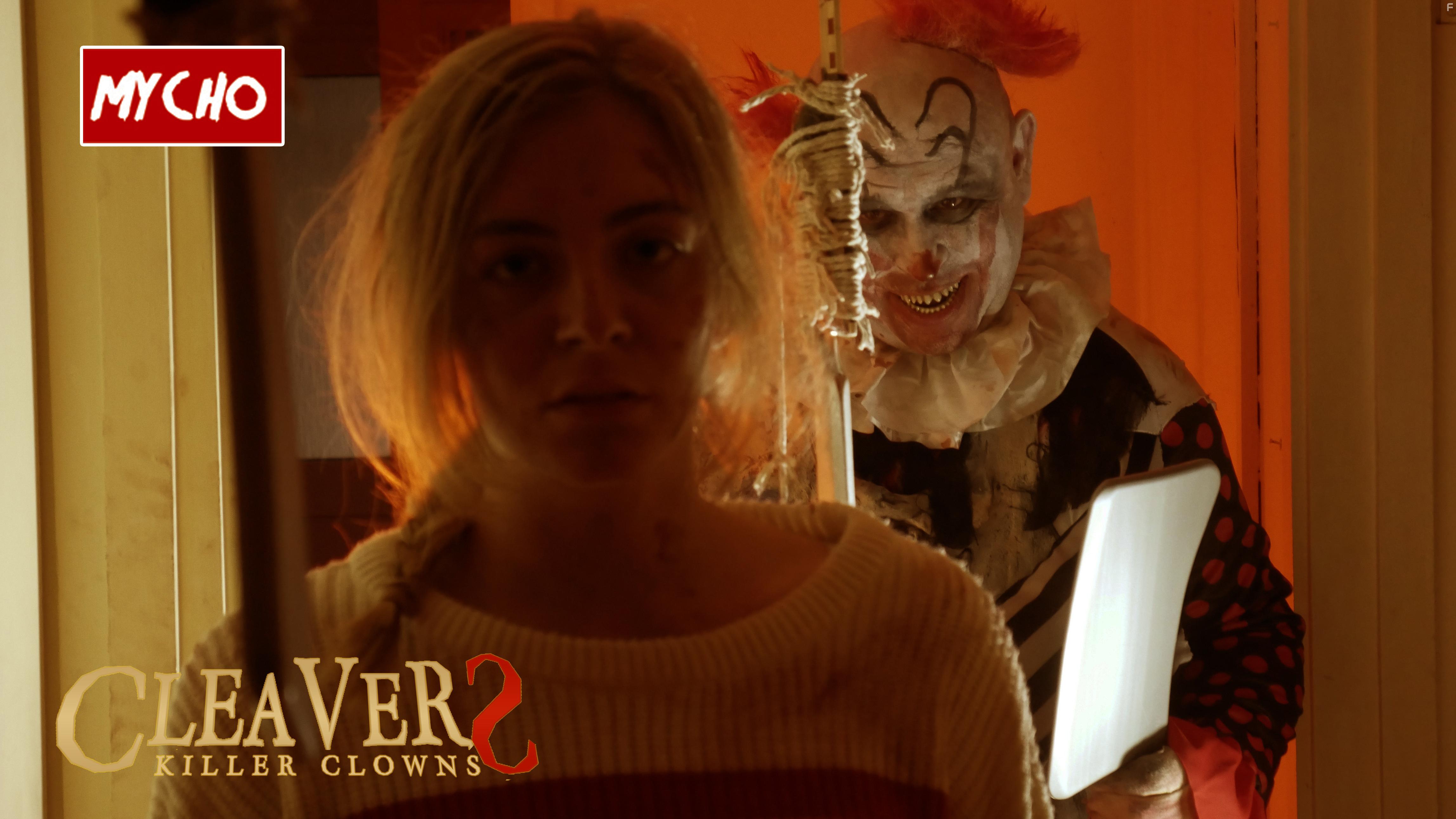 Jessica Michelle Smith and Paul Rogers in Cleavers: Killer Clowns (2019)