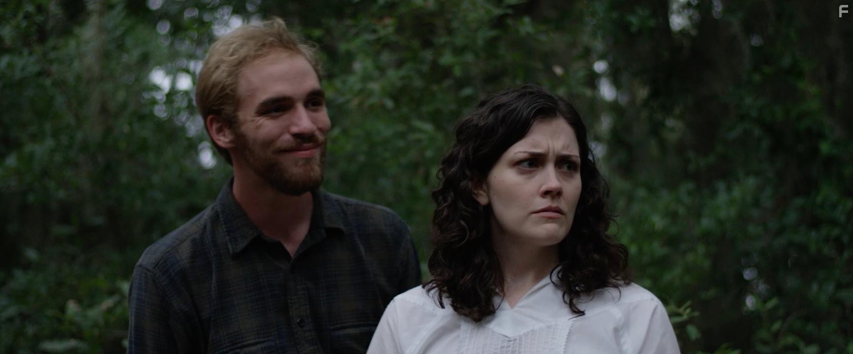 Eli James Maxey and Anna Fontaine in Mnemosyne (2017)