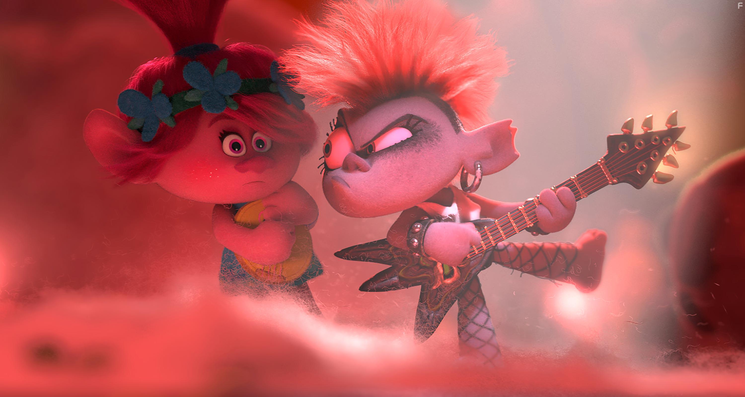 Anna Kendrick and Rachel Bloom in Trolls World Tour (2020)