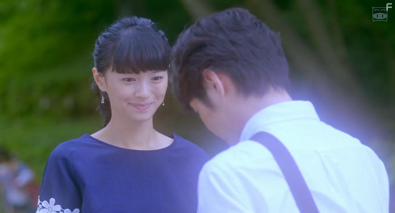 Ken Yasuda and Nana Eikura in Ie ni kaeru to tsuma ga kanarazu shinda furi o shite imasu. (2018)