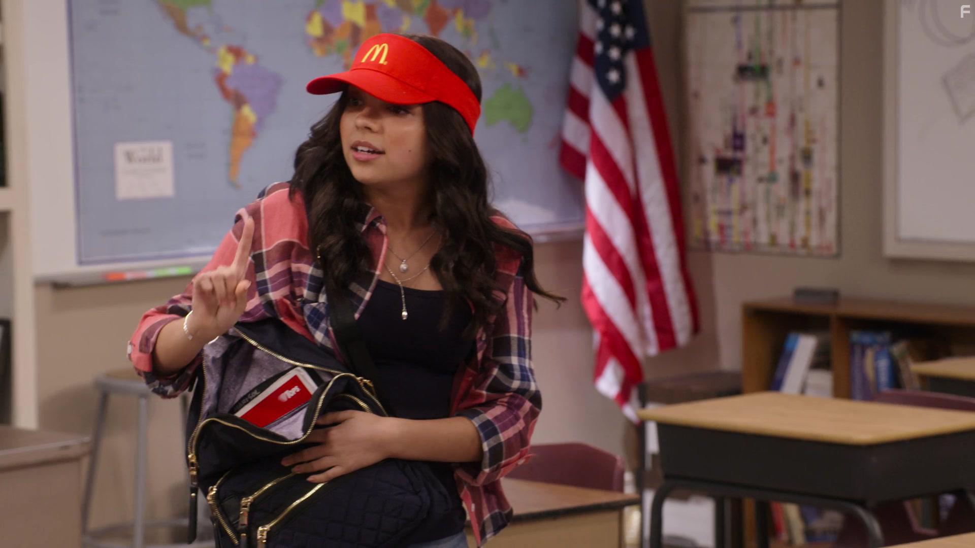 Cree Cicchino in Mr. Iglesias (2019)