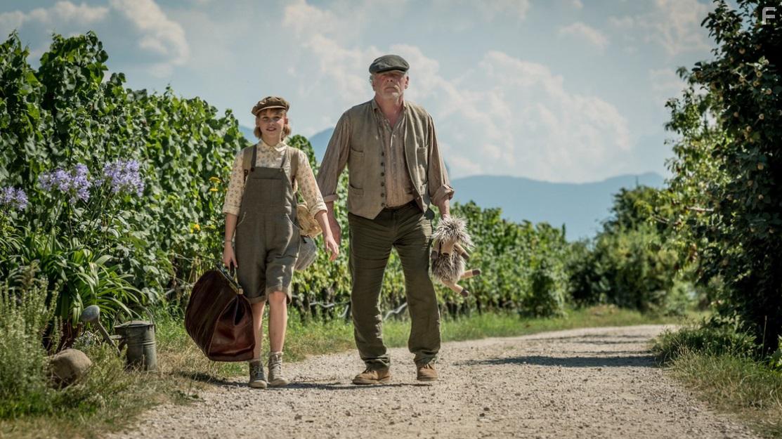 Nick Nolte and Sophie Lane in Head Full of Honey (2018)
