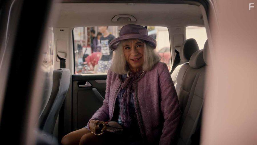 Pierre Richard in Madame Mills, une voisine si parfaite (2018)