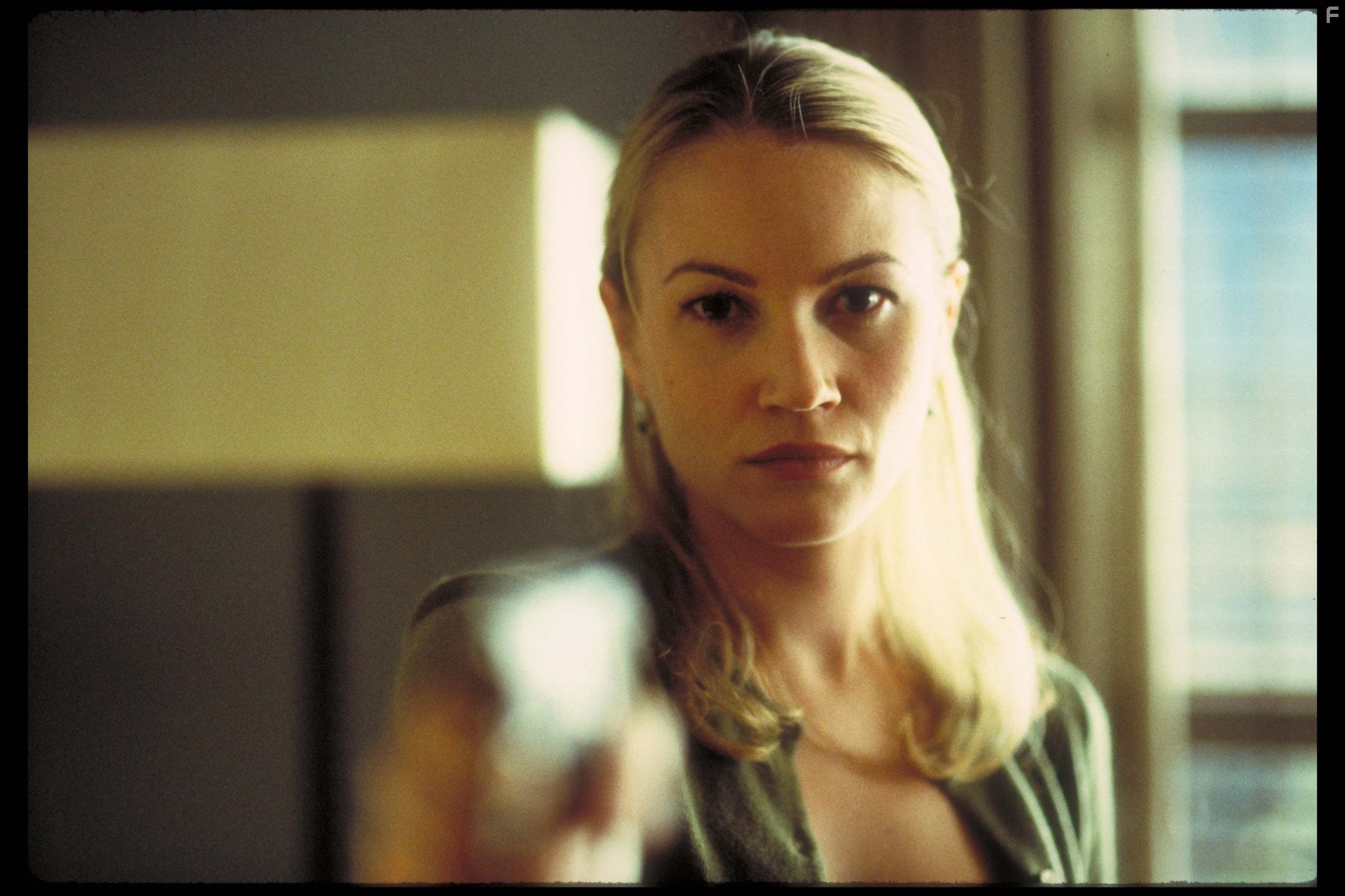 Sarah Wynter in Заблудшие души (2000)