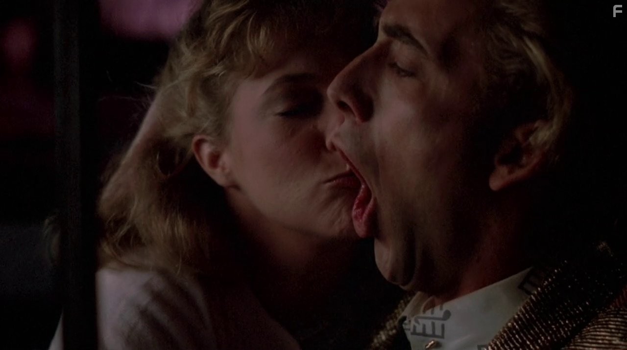 Nicolas Cage and Kathleen Turner in Пегги Сью вышла замуж (1986)