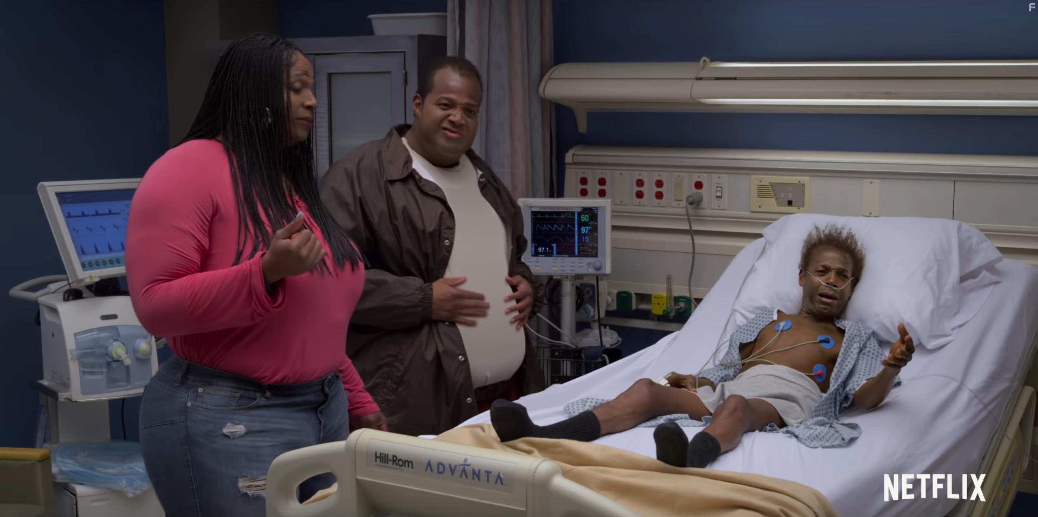 Marlon Wayans in Sextuplets (2019)
