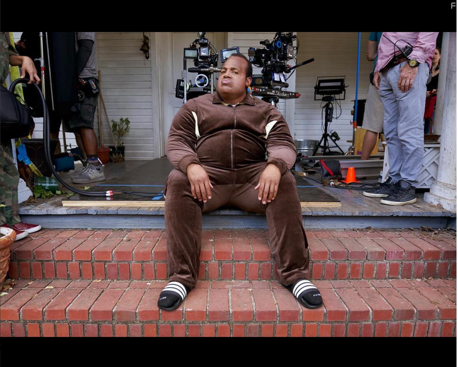 Marlon Wayans in Sextuplets (2019)