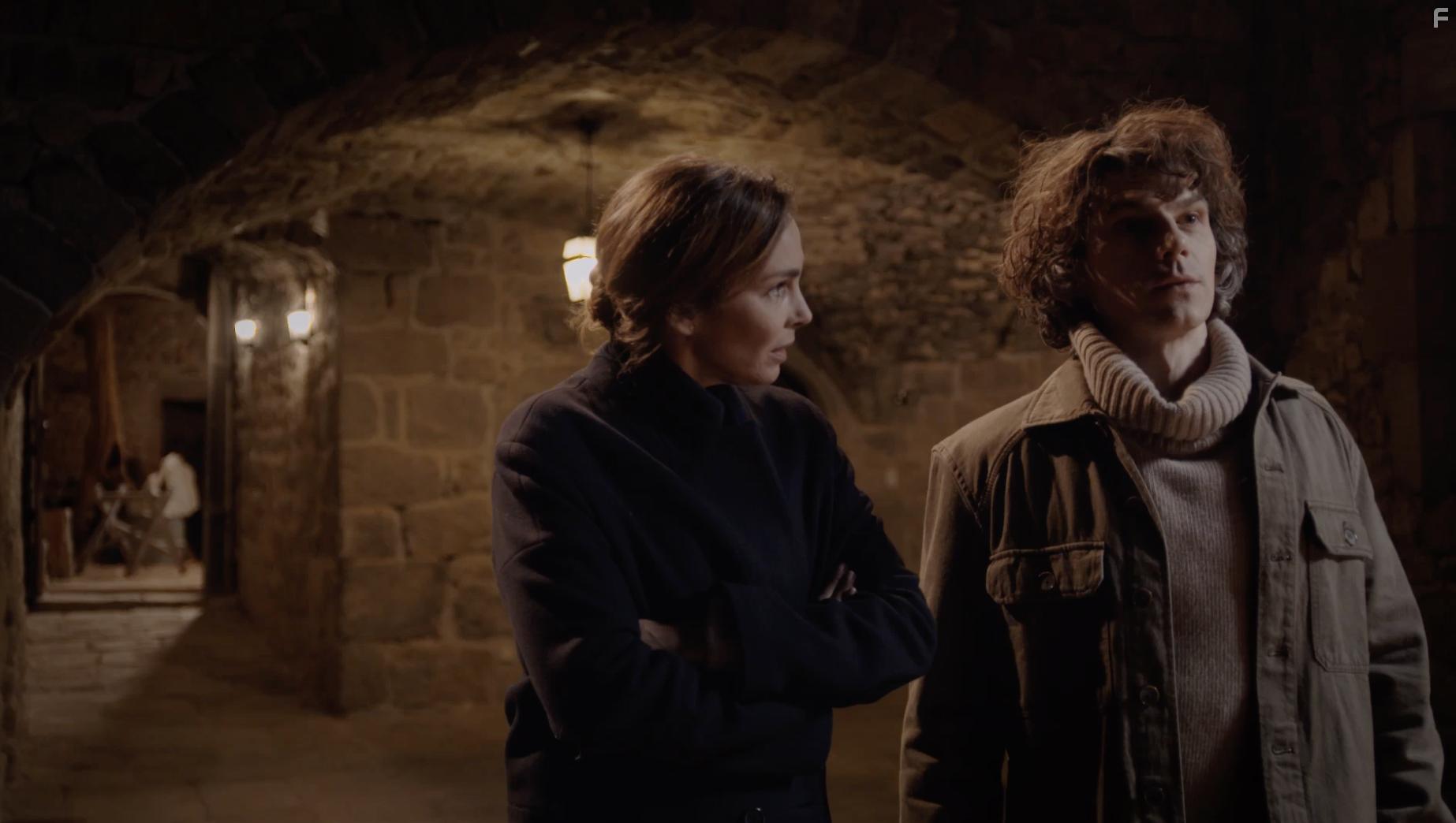 Claire Keim and Yann Trgout in Les Secrets (2018)