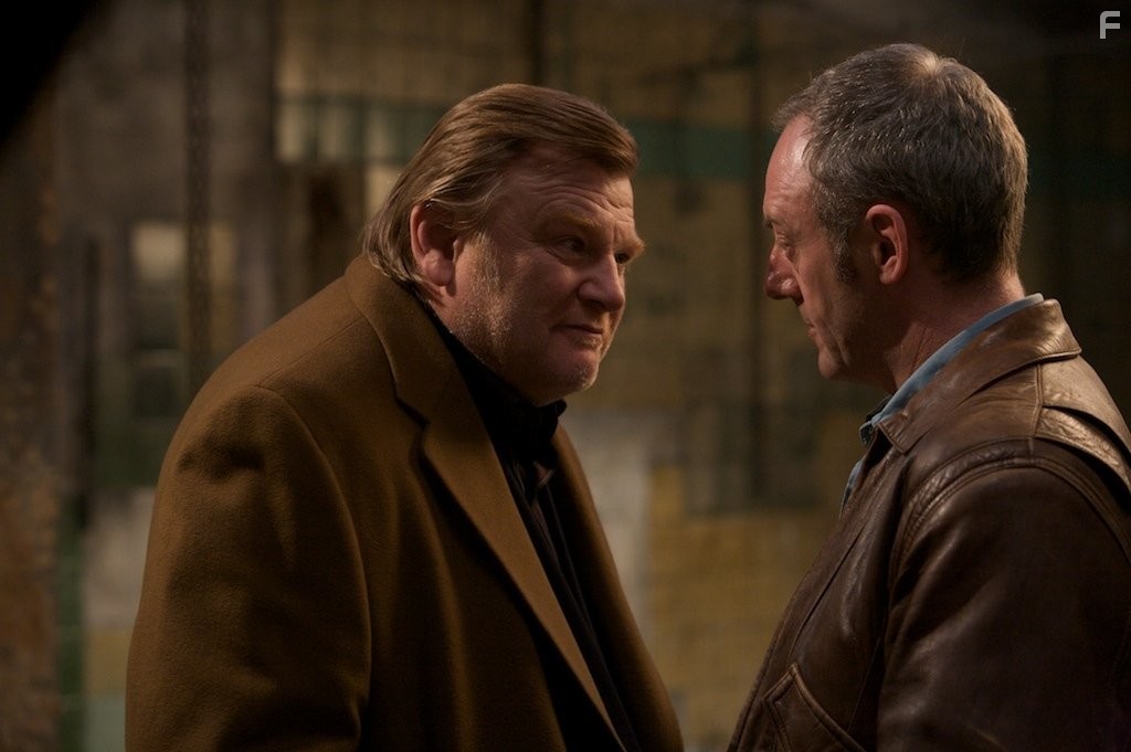 Liam Cunningham and Brendan Gleeson in Щедрость Перрье (2009)