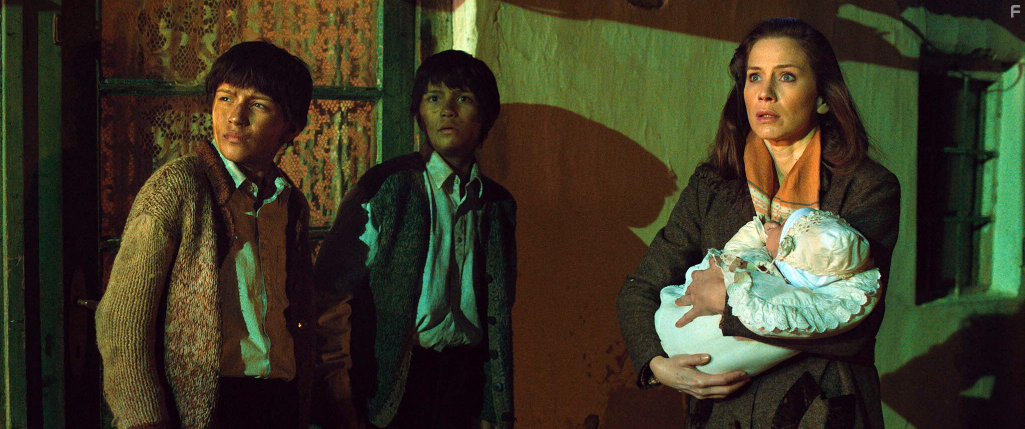 Gyngyvr Bognr, Lszl Gymnt, and Andrs Gymnt in A nagy fzet (2013)