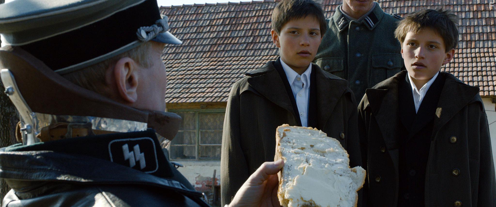 Lszl Gymnt and Andrs Gymnt in A nagy fzet (2013)