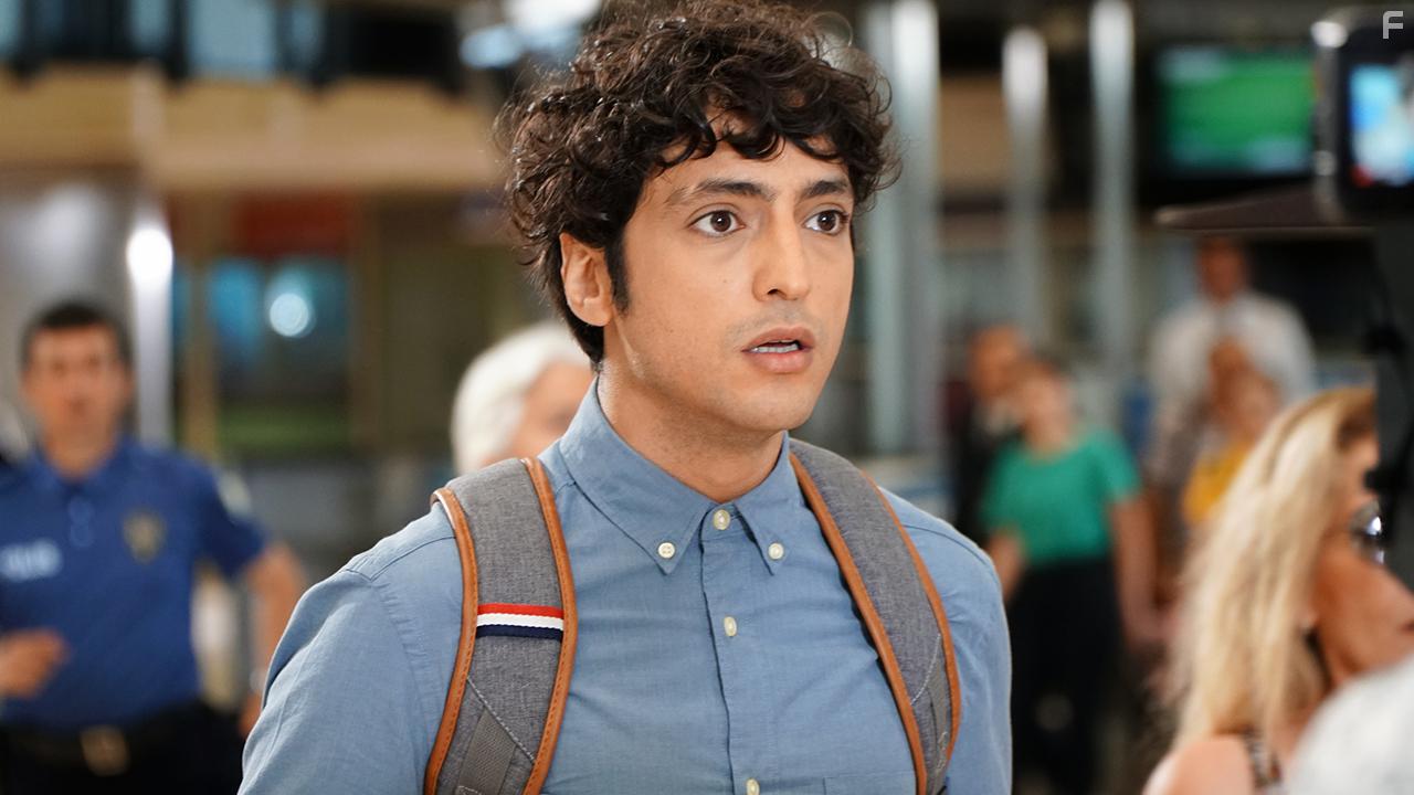 Taner lmez in Mucize Doktor (2019)