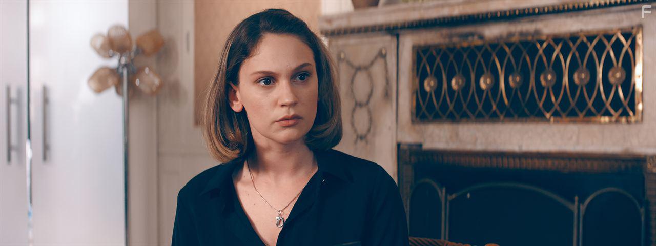 Farah Zeynep Abdullah in Bizim Iin Sampiyon (2018)
