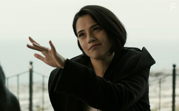 Funda Eryigit in Tereddt (2016)