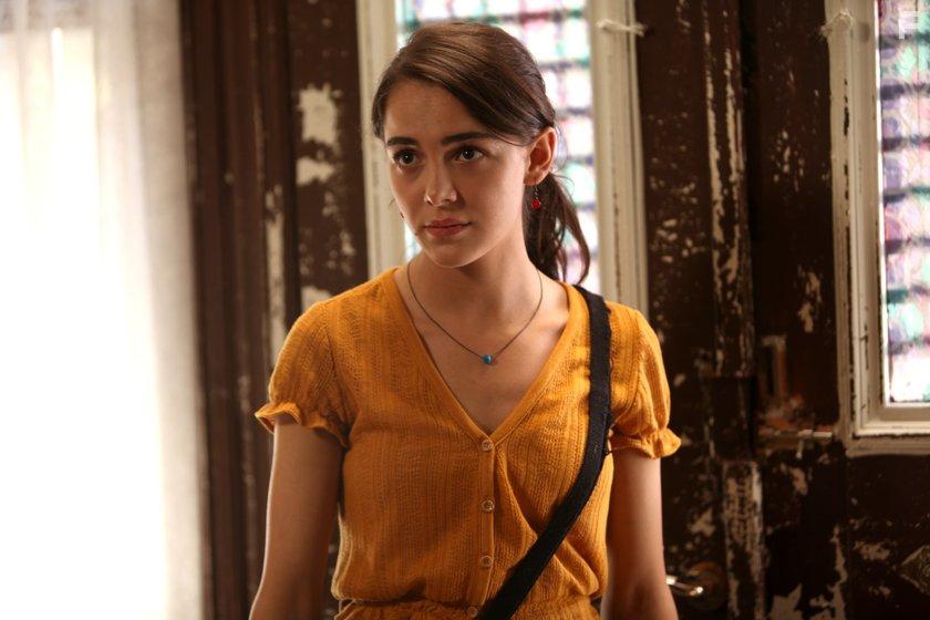 Hafsanur Sancaktutan in Ask Aglatir (2019)