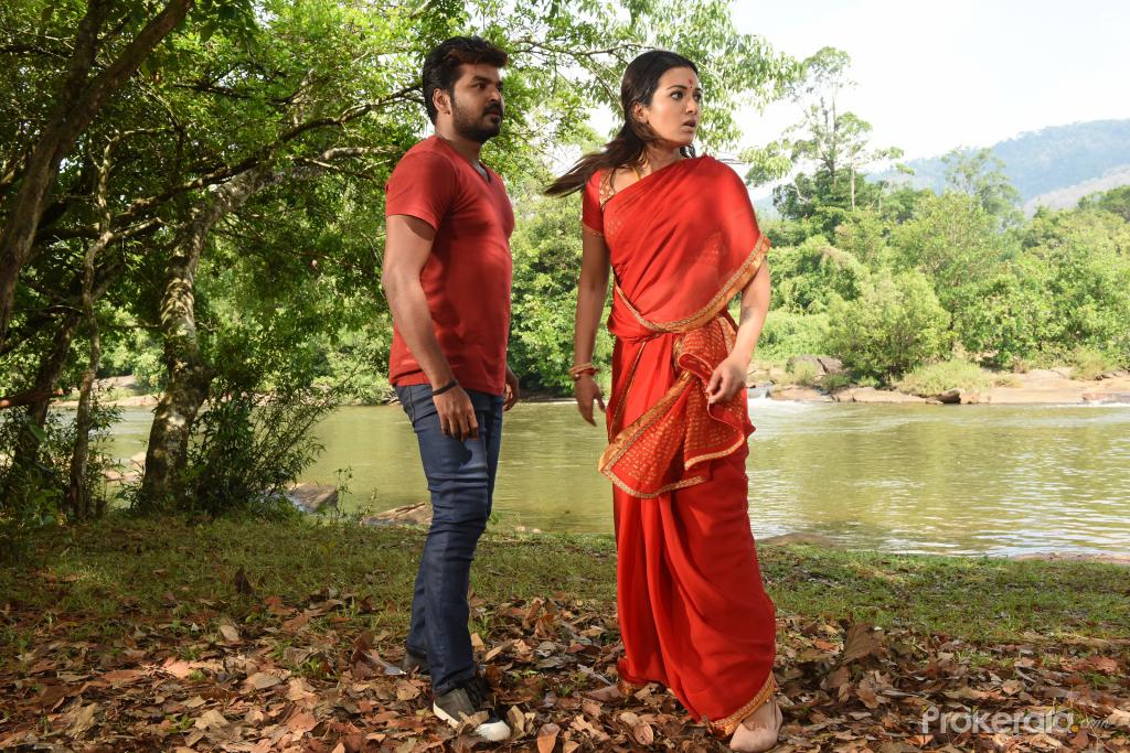 Jai and Catherine Tresa in Neeya 2 (2019)
