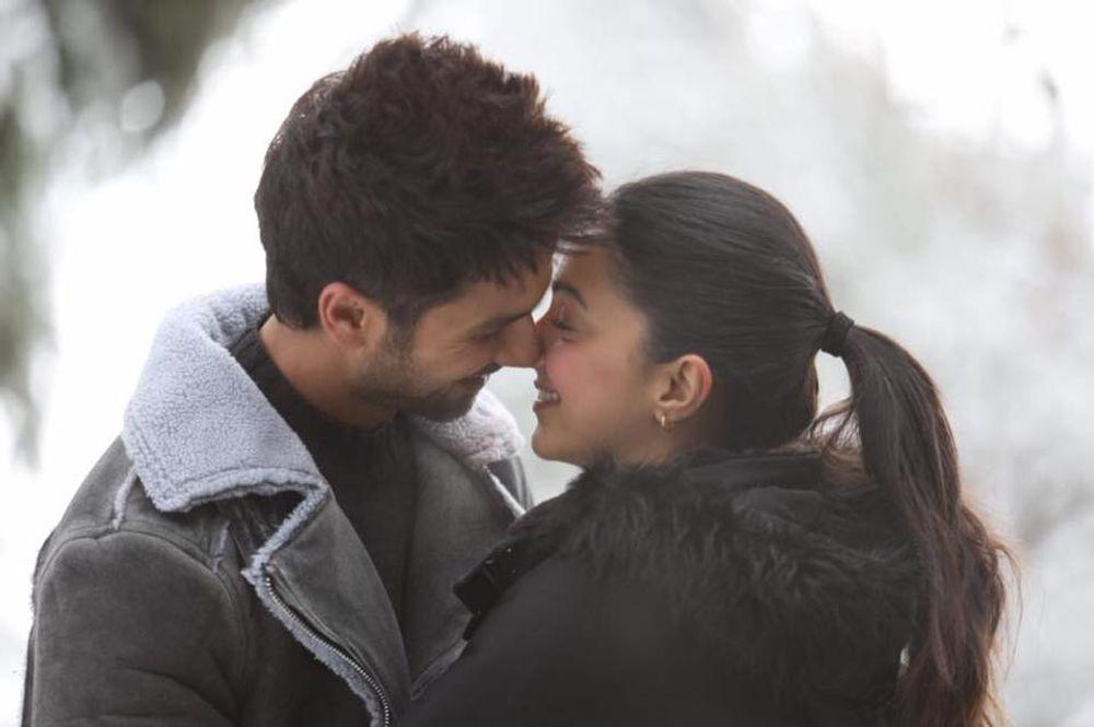 Shahid Kapoor and Kiara Advani in Kabir Singh (2019)