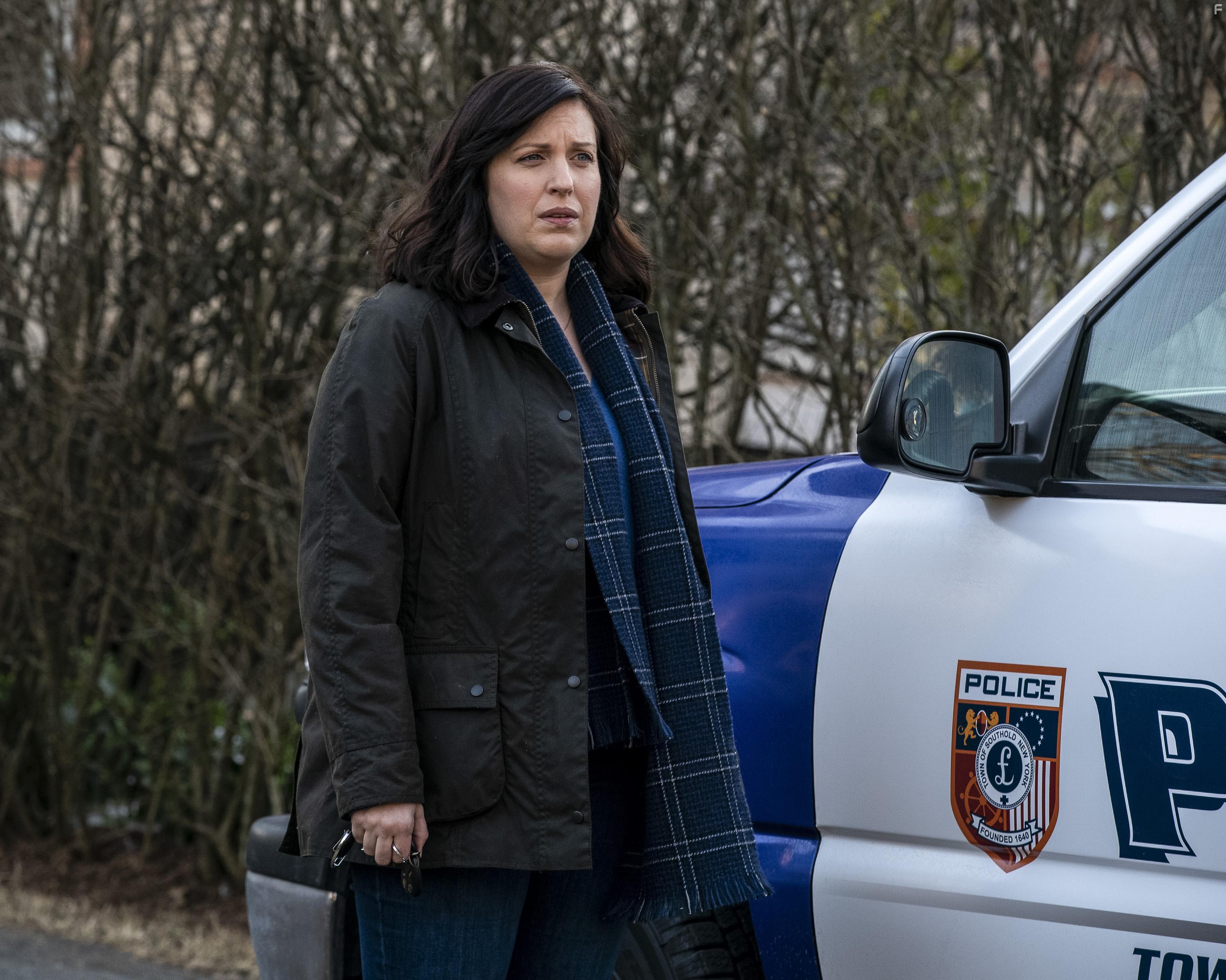 Allison Tolman in Emergence (2019)