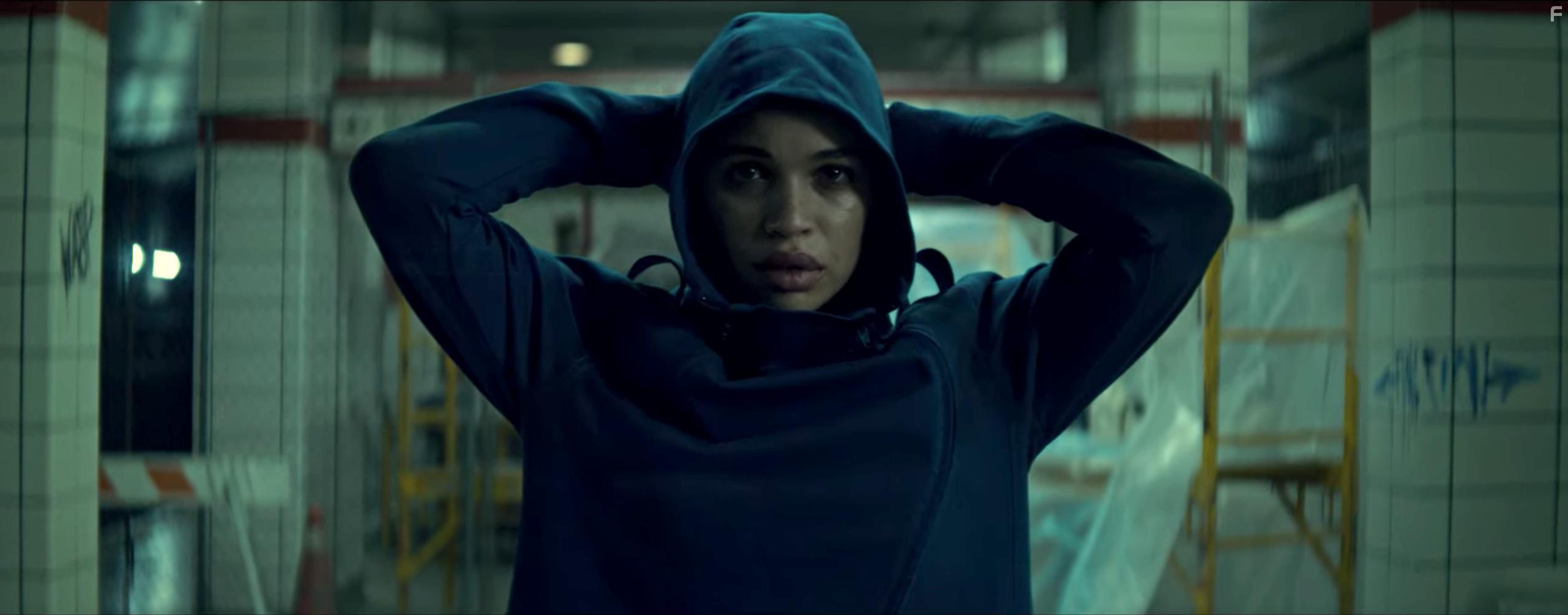 Cleopatra Coleman in In the Shadow of the Moon (2019)