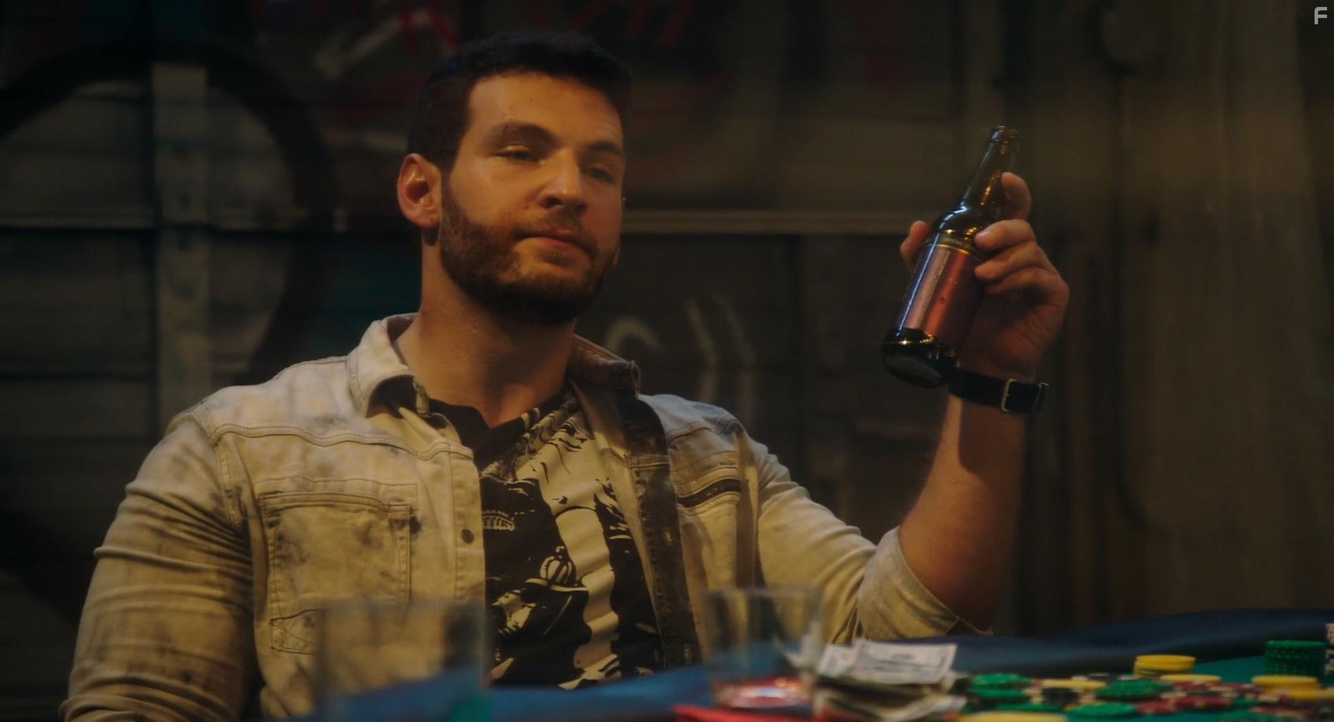 Sergio Rizzuto in 10 Minutes Gone (2019)