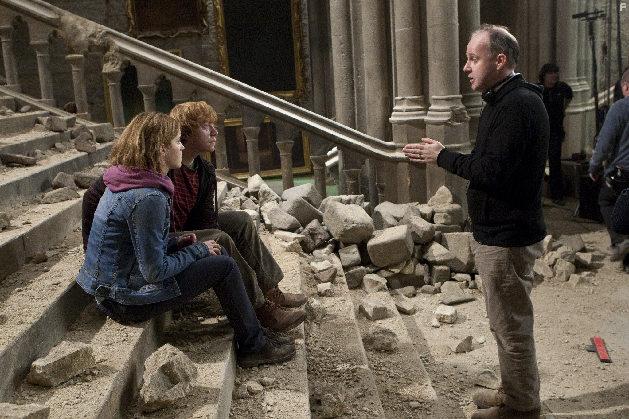 Rupert Grint, Emma Watson, and David Yates in Гарри Поттер и Дары смерти: Часть II (2011)