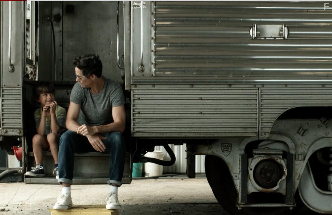 Tom Cavanagh and Mal Fergio in Love & Debt (2019)