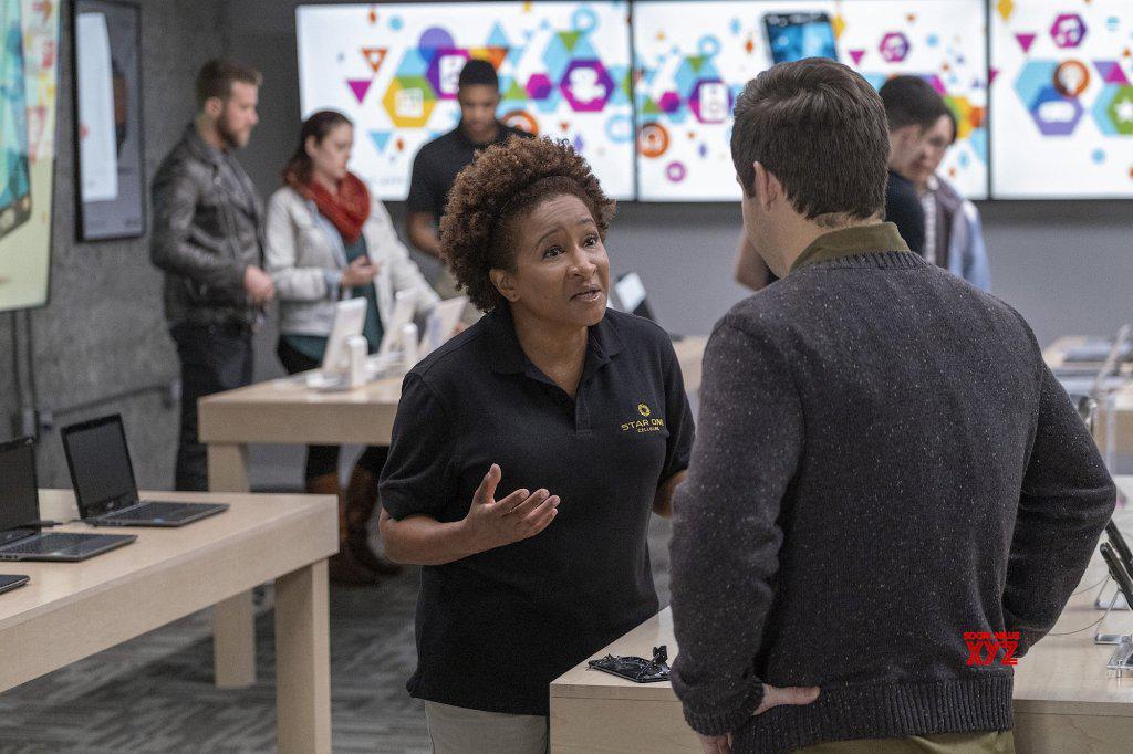 Wanda Sykes in Jexi (2019)