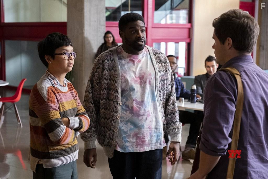 Charlyne Yi and Ron Funches in Jexi (2019)