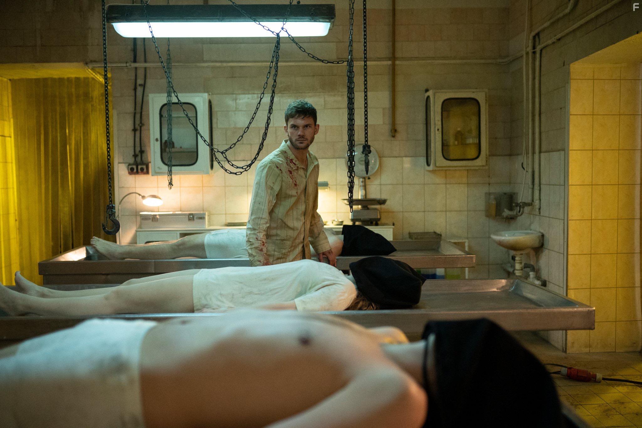 Jeremy Irvine in Treadstone (2019)