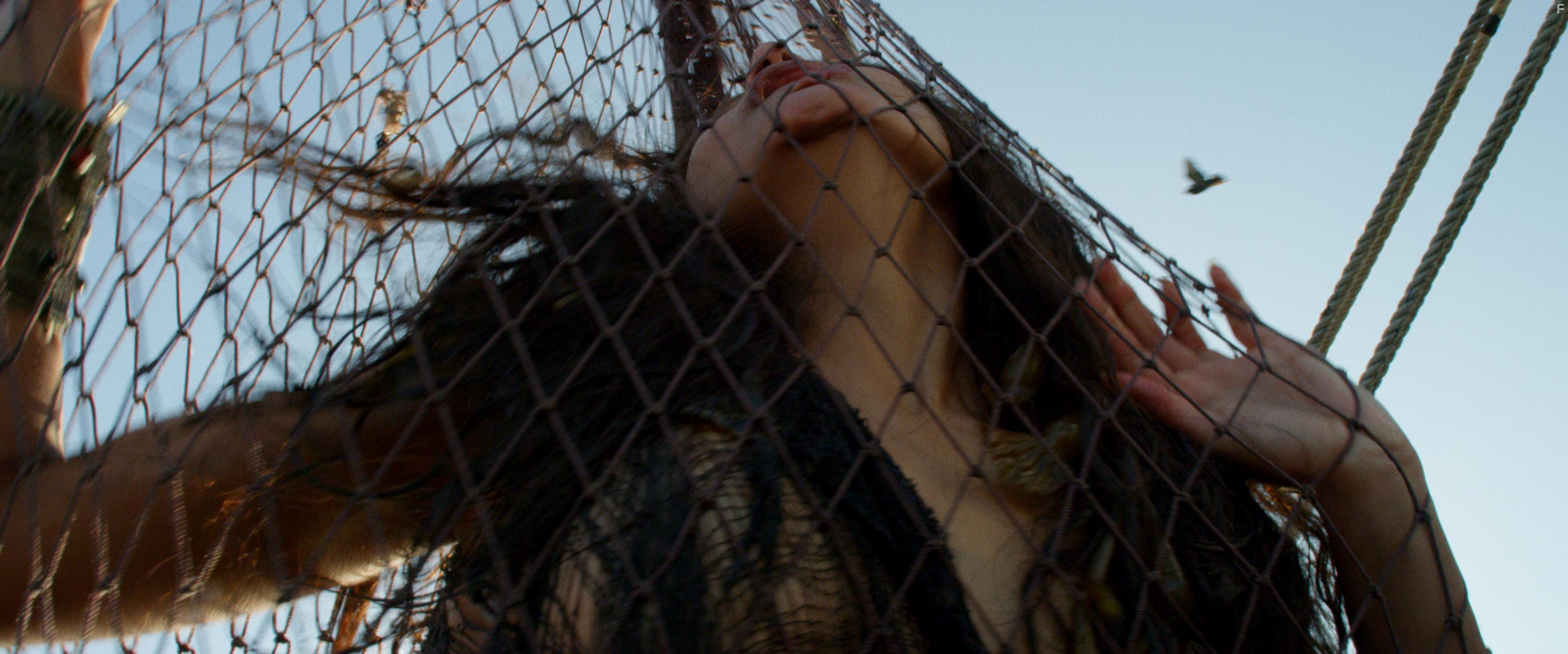 Русалка на суше