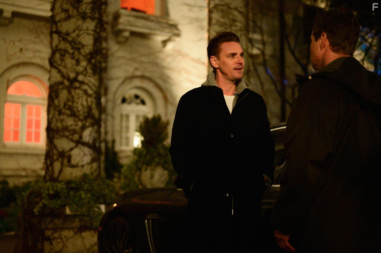 Riley Smith and Scott Wolf in Nancy Drew (2019)