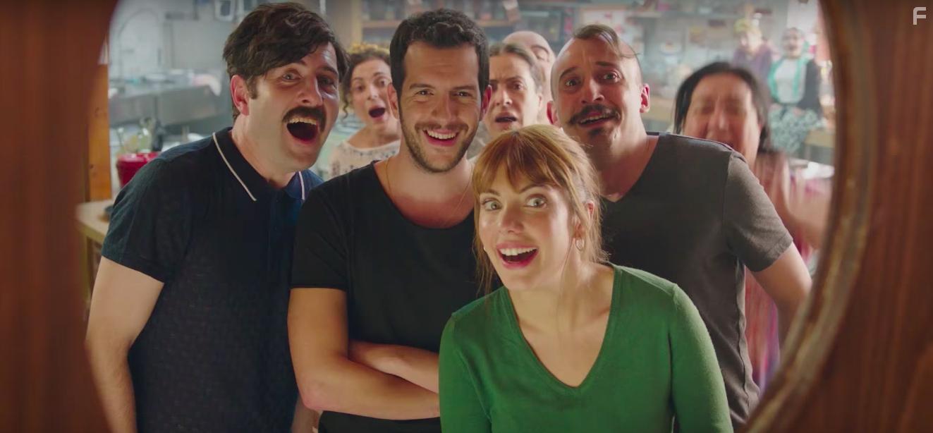 Aksel Bonfil and Eda Ece in Deliha 2 (2018)