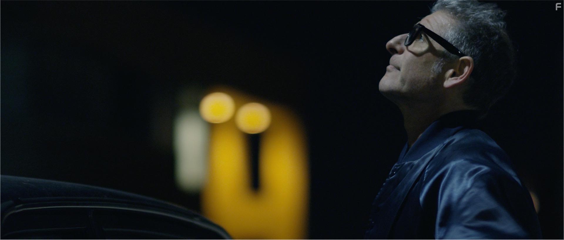 Kerry Tartack in Knock Knock (2017)