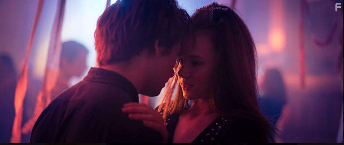 Nel Kaczmarek and Jan Cieciara in Rojst (2018)