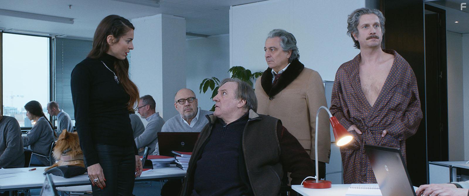 Grard Depardieu, Christian Clavier, and Audrey Dana in Convoi exceptionnel (2019)