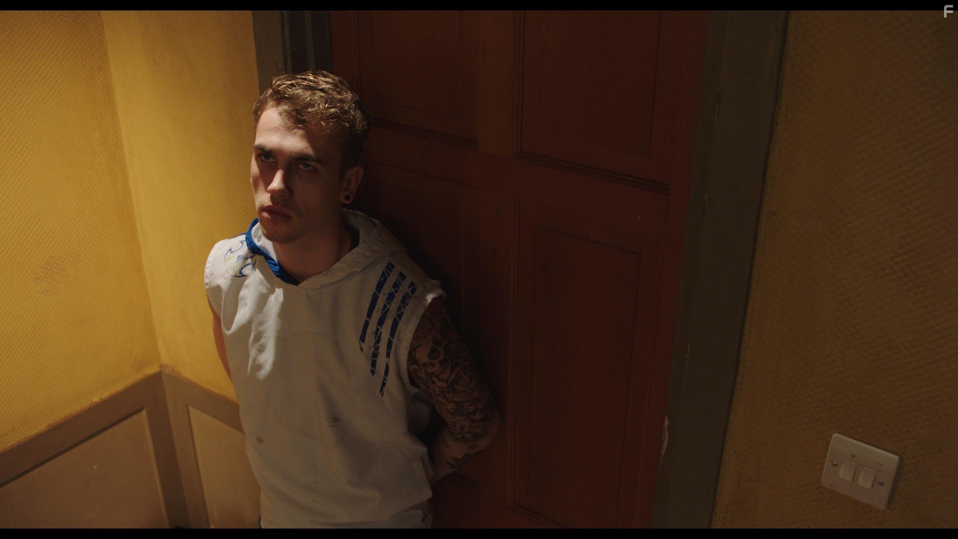 Jackson Bews in Eyes and Prize (2018)