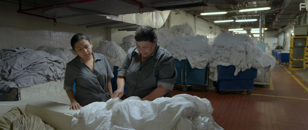 Teresa Snchez and Gabriela Cartol in La camarista (2018)