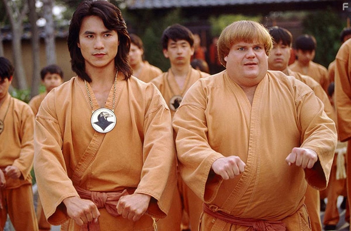 Chris Farley and Robin Shou in Ниндзя из Беверли Хиллз (1997)