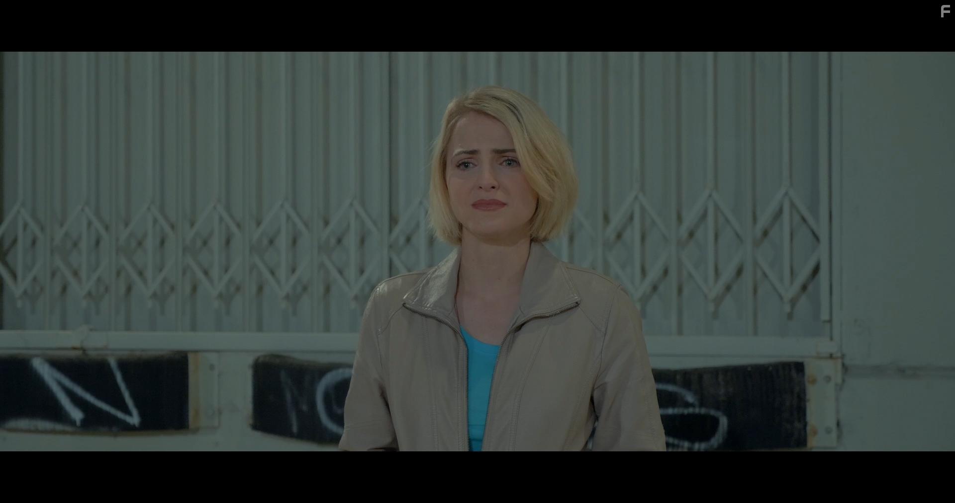 Reine Swart in The Refuge (2019)