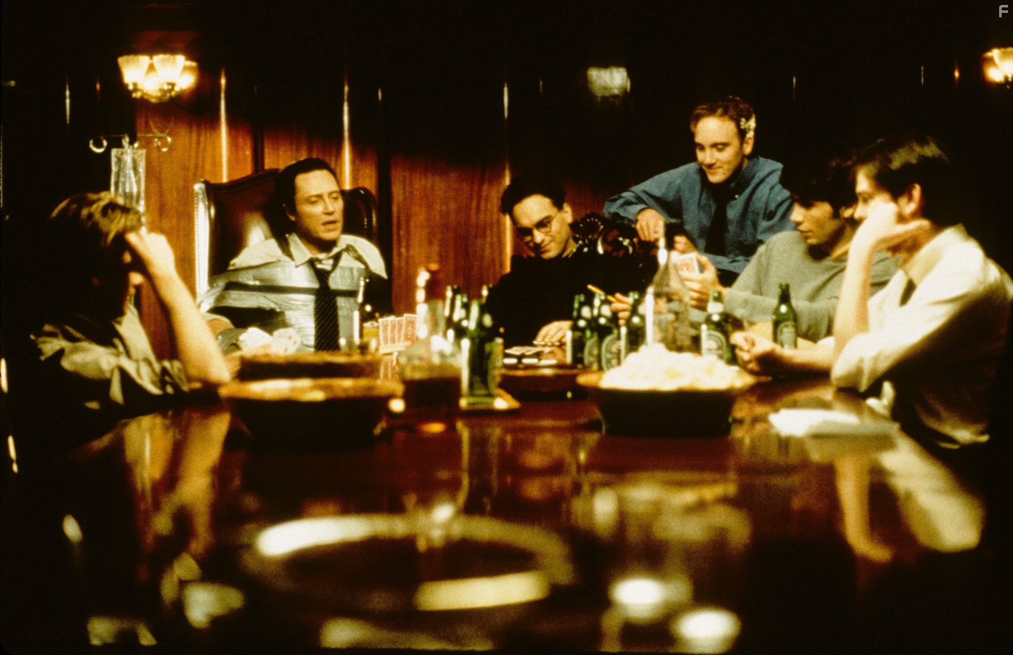 Christopher Walken, Sean Patrick Flanery, Jay Mohr, Henry Thomas, Jeremy Sisto, and Johnny Galecki in Короли самоубийства (1997)