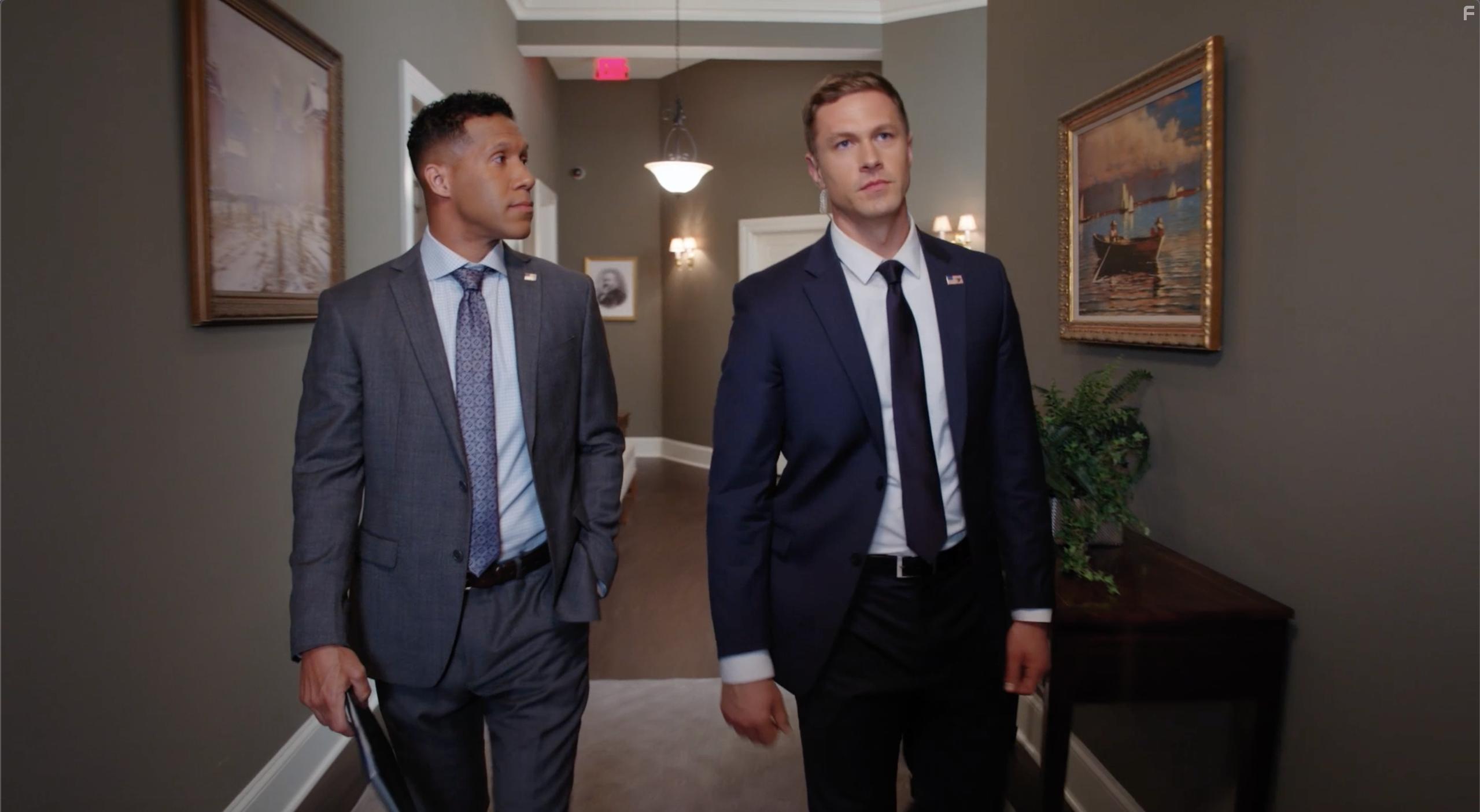 Lodric D. Collins and Bill Barrett in The Oval (2019)